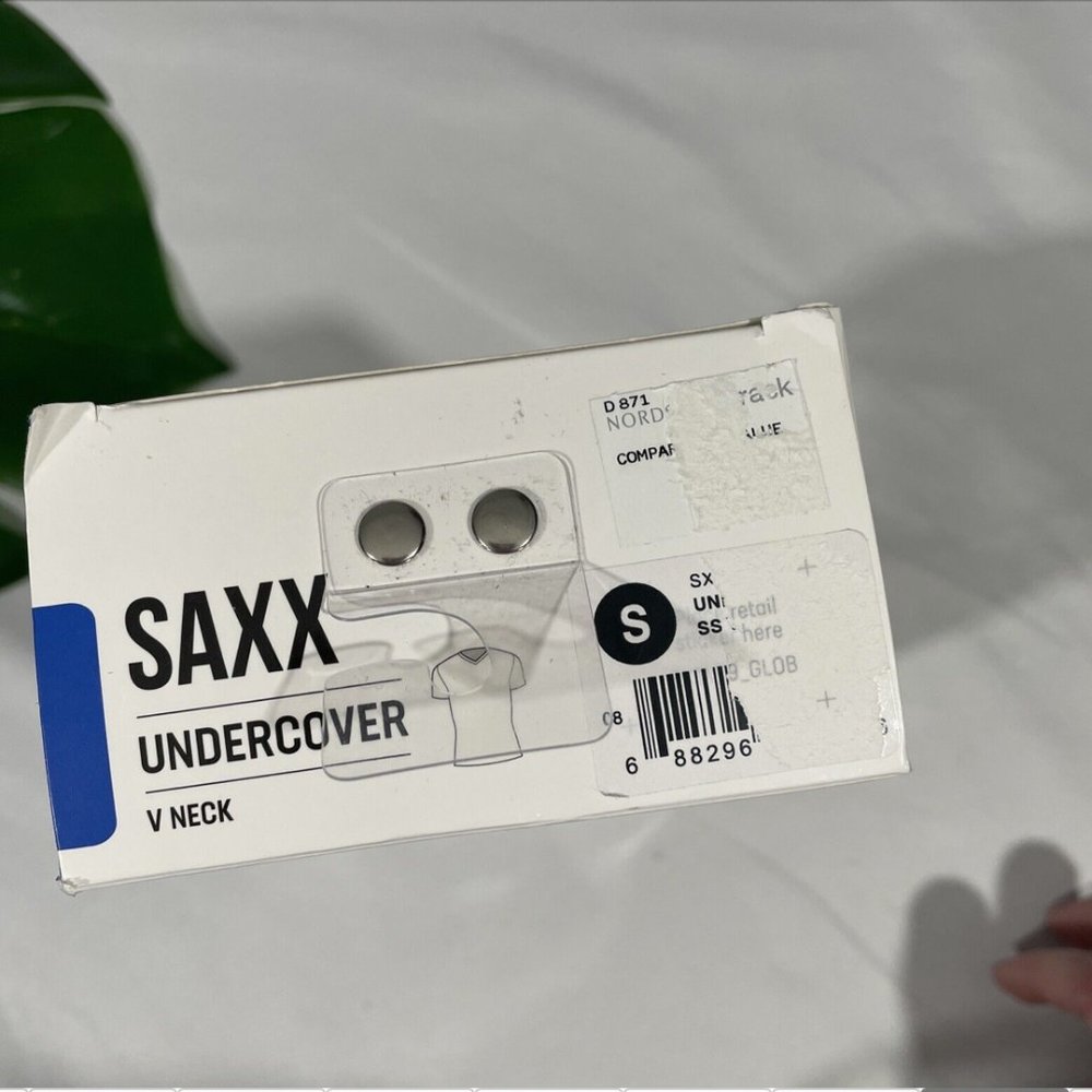 NIB $35 SAXX [ Small‎ ] Undercover V-neck Undershirt Top in Black - Picture 8 of 16